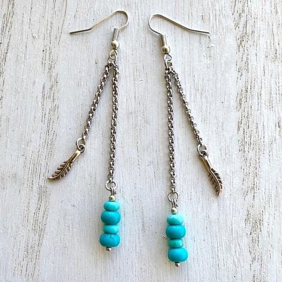 Genuine Turquoise & silver leaf dangly earrings - Picture 4 of 11